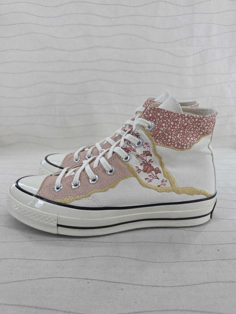 Converse Womems Chuck Taylors 70 Egret Golden Florals Shoes 572423C Size 7.5 - Picture 2 of 14